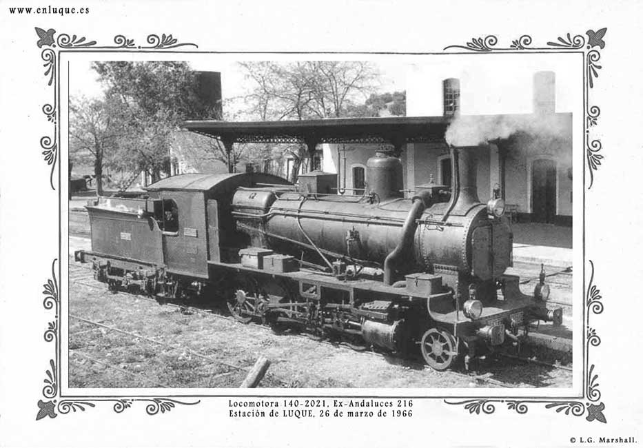 Locomotora de la desaparecida Compañía de Ferrocarriles Andaluces en la estación de Luque (marzo de 1966)